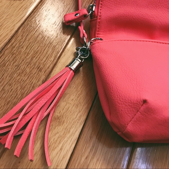 Cute Crossbody Bag / Satchel - Picture 3 of 5